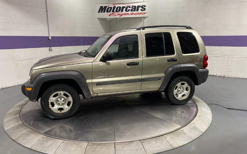 Affordable and Easy to Maintain 2003 Jeep Liberty SUV