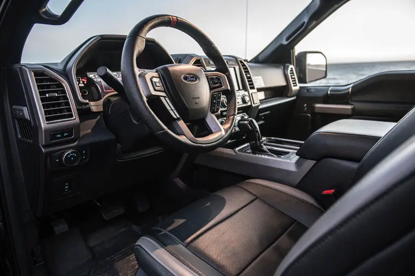 Hennessey VelociRaptor 6x6 interior