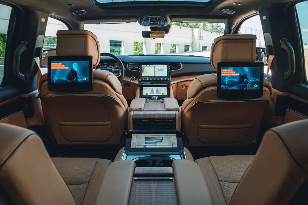 jeep grand wagoneer luxury interior