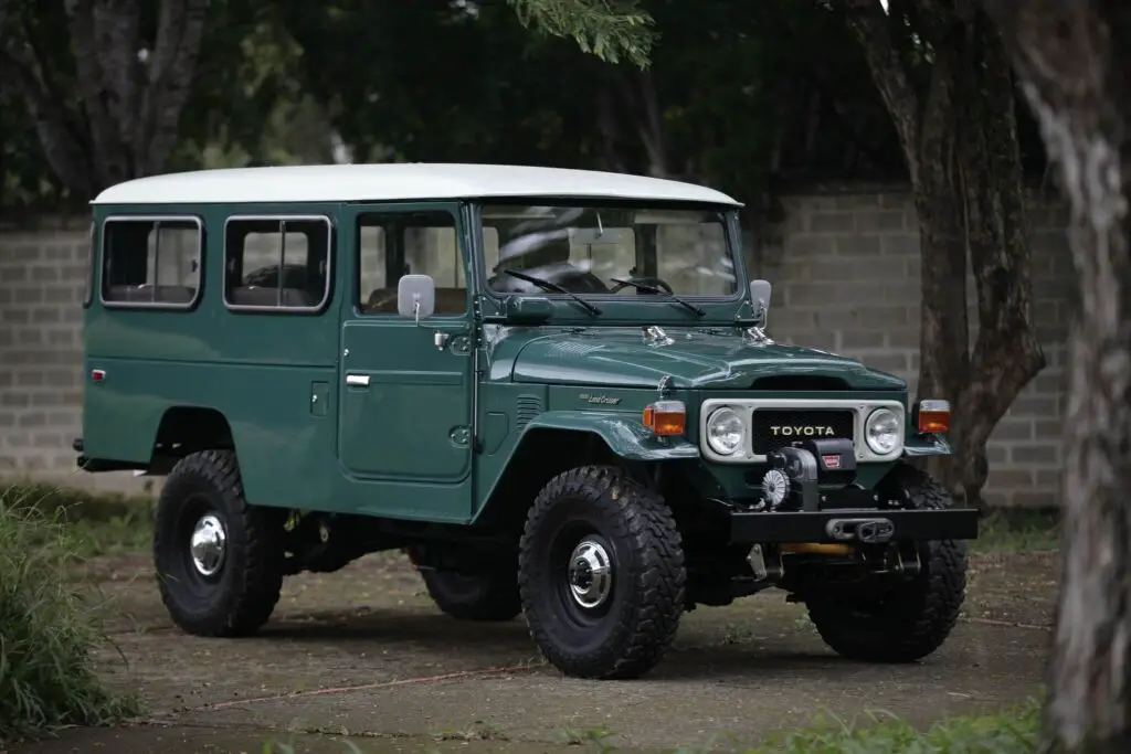 toyota fj45 land cruiser exterior