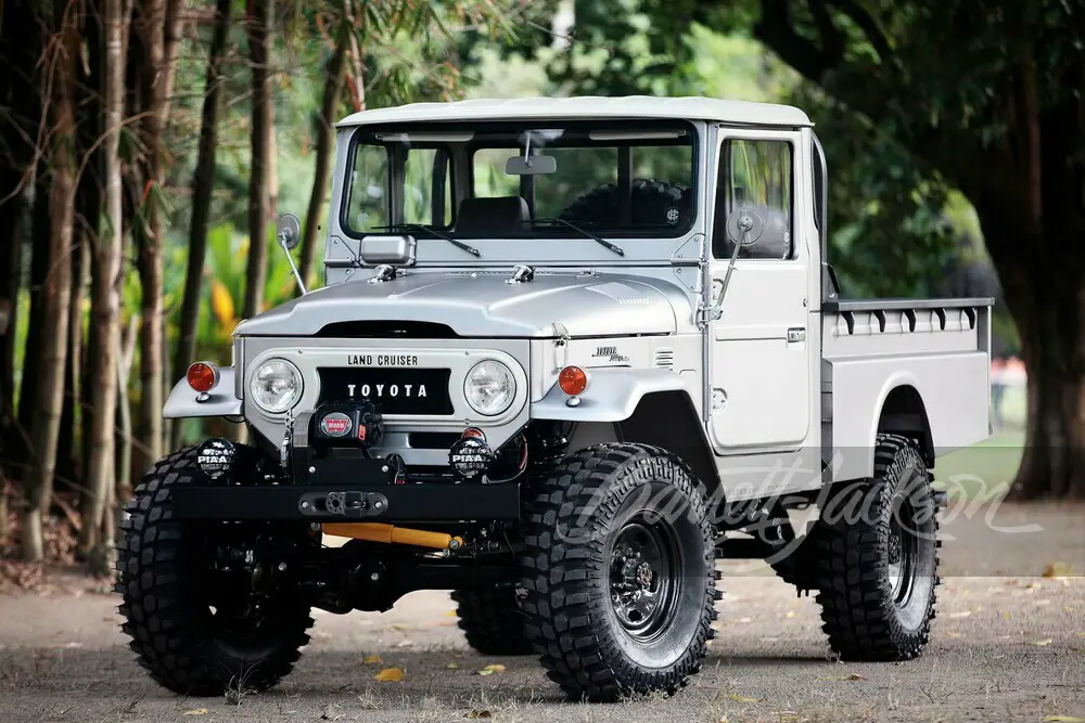 toyota fj45 land cruiser