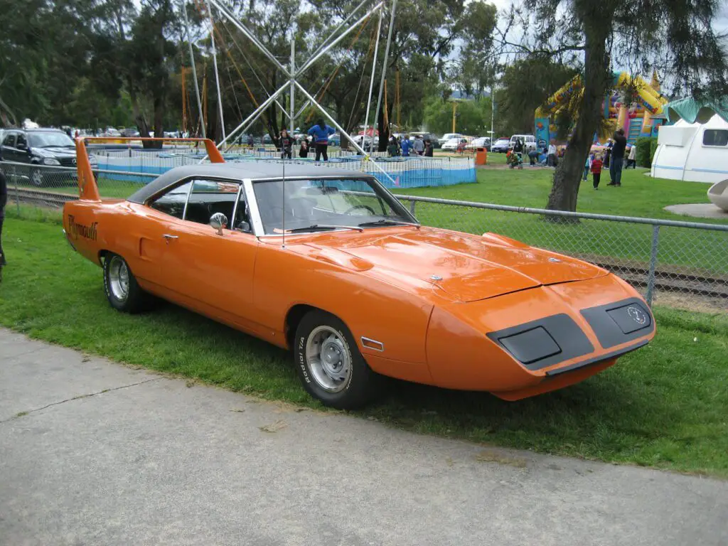 Dodge Daytona Plymouth Superbird exterior