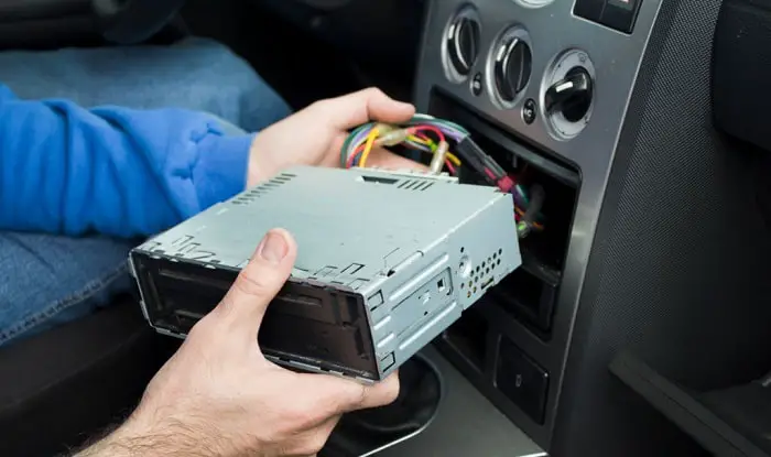 Removing the car Old audio System